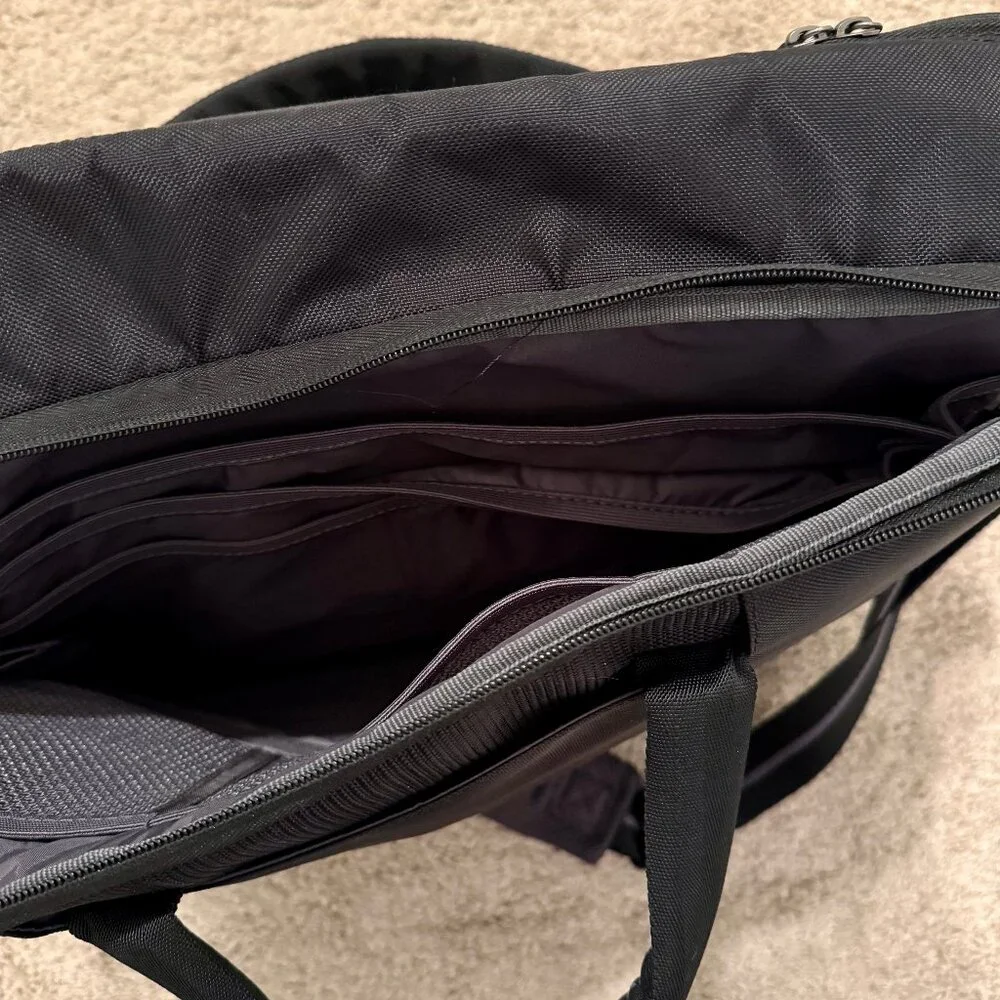 Dell Briefcase Bag black with space for multiple items